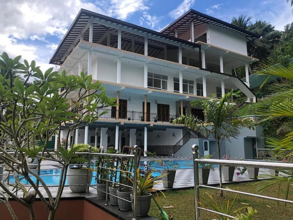 coral palm villa and apartments