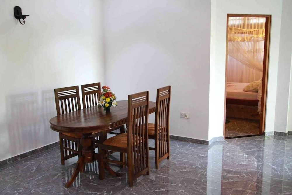 coral palm villa and apartments