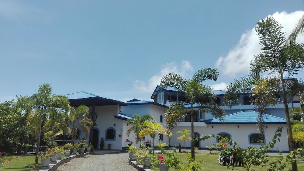 dhammika magic palace