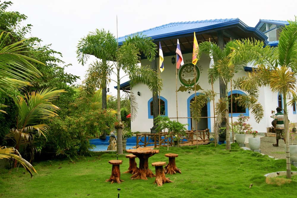 dhammika magic palace