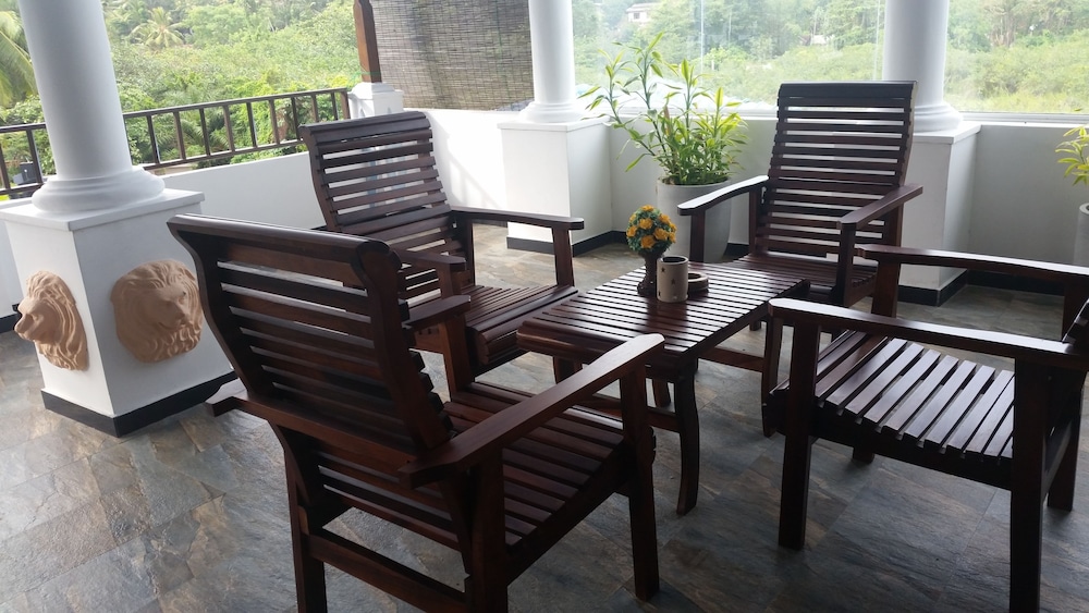 dhammika magic palace