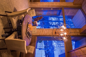 mountain chalet snowmass