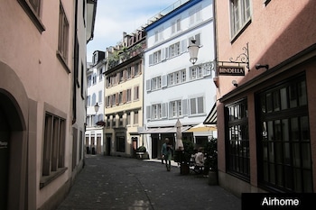 Paradeplatz Apartment By Airhome,Zurich>>Opfikon,4 star