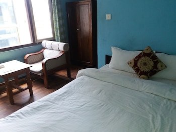 kings land hotel