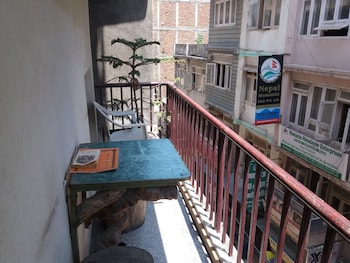 kings land hotel