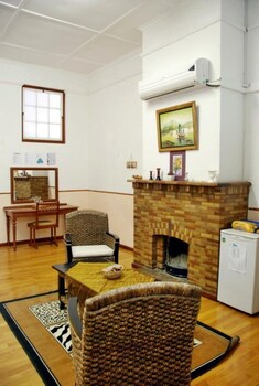 Oasis Country Lodge,Klawer>>Cape Town,3 star