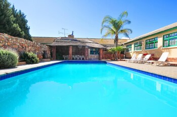 Oasis Country Lodge,Klawer>>Cape Town,3 star