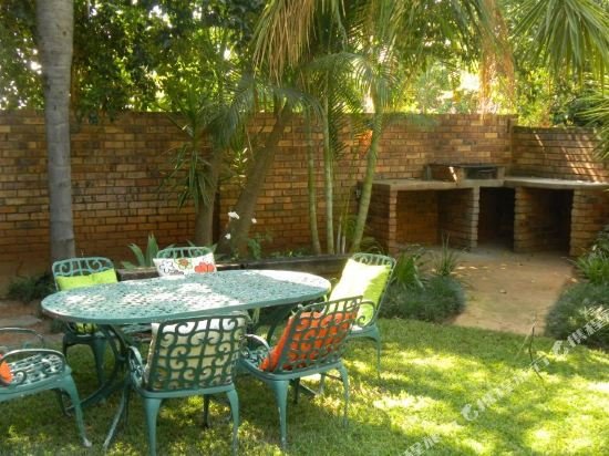 villa langa b and b