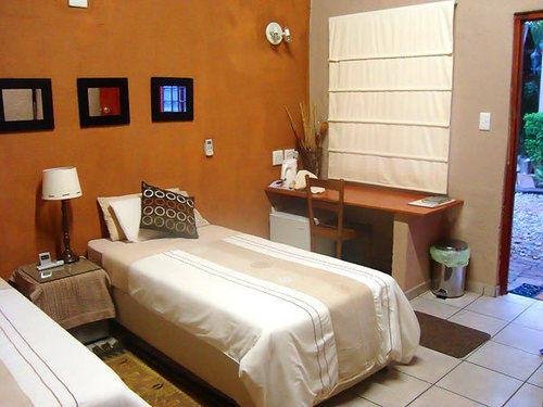 villa langa b and b
