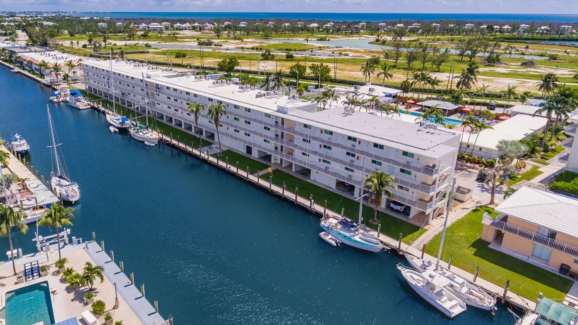 skipjack resort and marina