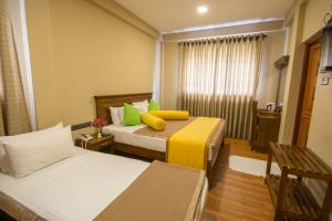Hill Pride City Hotel,Nuwara Eliya>>Kothmale,4 star