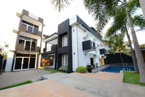 Panorama Residencies,Near Negombo Beach,4 star
