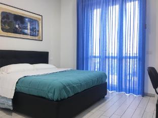 Top Floor,Piazza Garibaldi 73,4 star