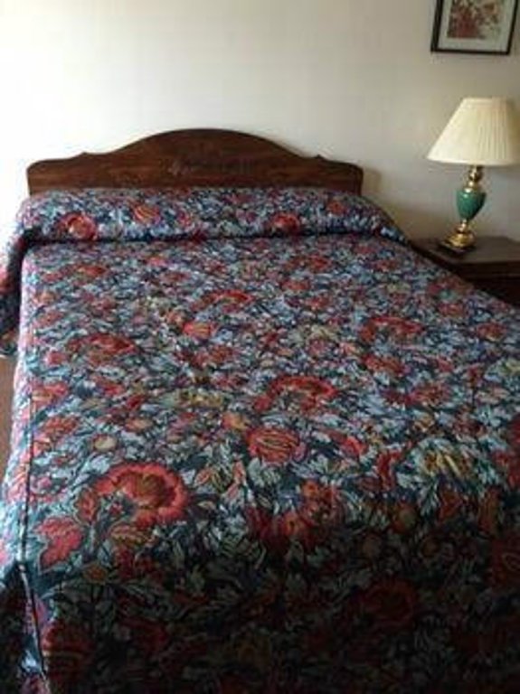 Lake George Residence Llc,Lake George>>Glens Falls,2 star