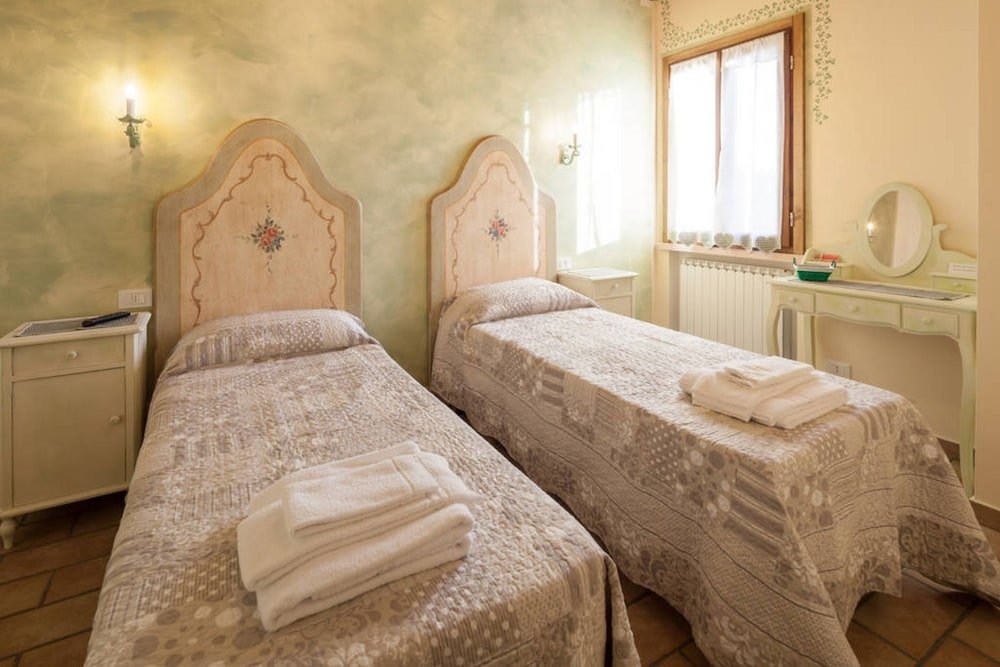 B&B La Casa Delle Rondini,Mantua>>Governolo,3 star