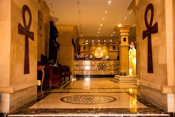 great pyramid inn