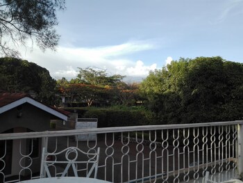 kilimanjaro safaris lodge