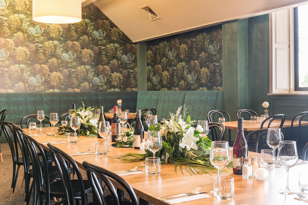 suncourt hotel and conference centre