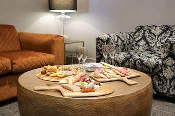 suncourt hotel and conference centre