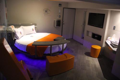 oh oriente hotel adults only