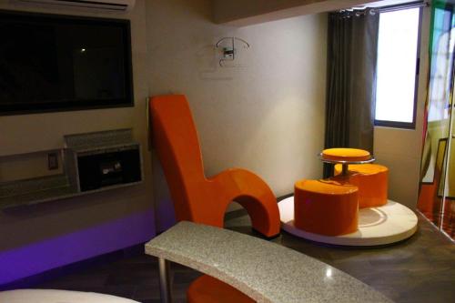 oh oriente hotel adults only