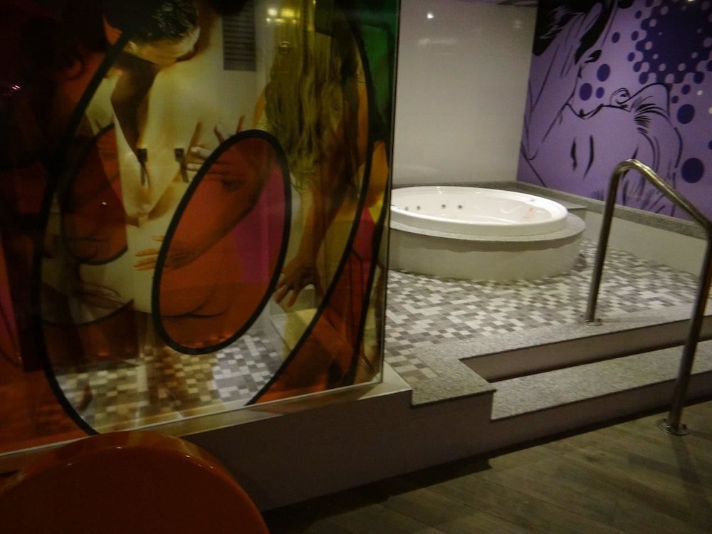 oh oriente hotel adults only