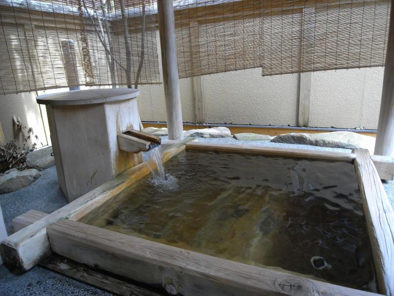 kawakamiya kasuitei