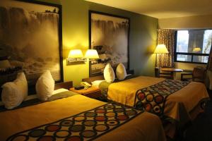 Super 8 By Wyndham Niagara Falls North,Niagara Falls>>London,3 star