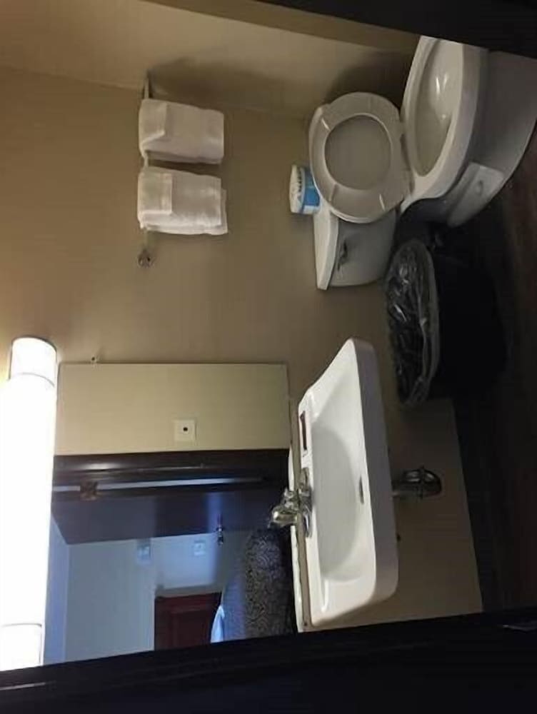 economy inn