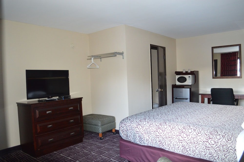 economy inn
