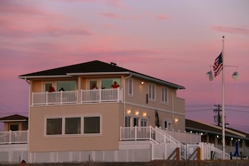 the white sands oceanfront resort and spa