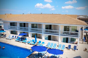 the white sands oceanfront resort and spa