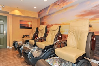 the white sands oceanfront resort and spa