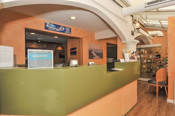 the white sands oceanfront resort and spa