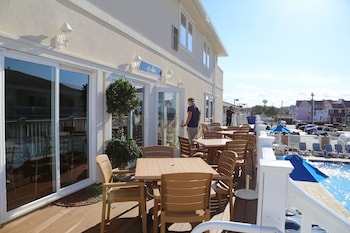 the white sands oceanfront resort and spa