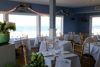 the white sands oceanfront resort and spa