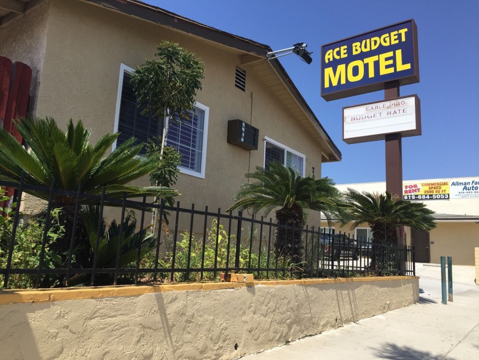 ace budget motel