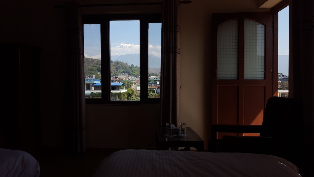 hotel pokhara view