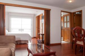 Apartaestudios Los Andes,Bogotá>>Bogota,4 star