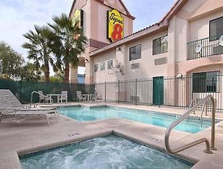 Super 8 By Wyndham Tucson/Grant Road Area Az,Pima>>Casas Adobes,2 star