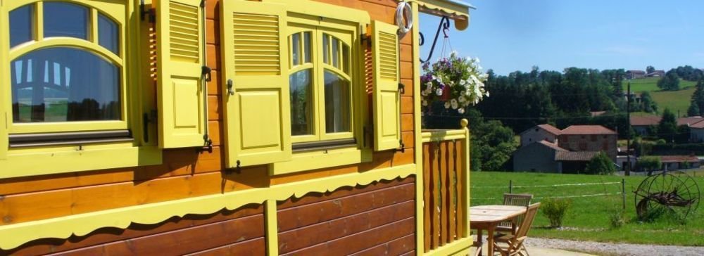 Les Roulottes De La Ferme Des Chanaux,Bellevue-La-Montagne>>Beaux,3 star