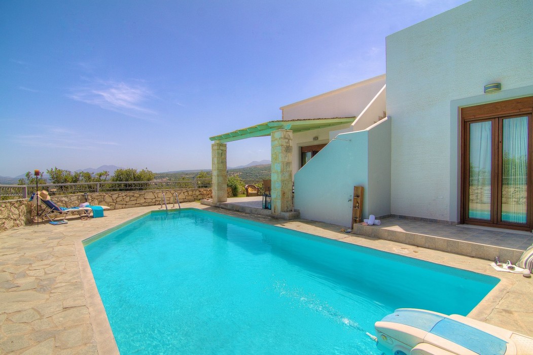 villa ikaros