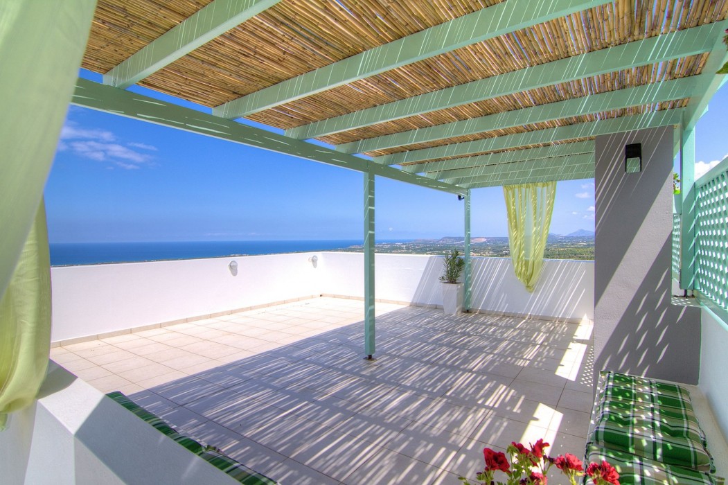 villa ikaros