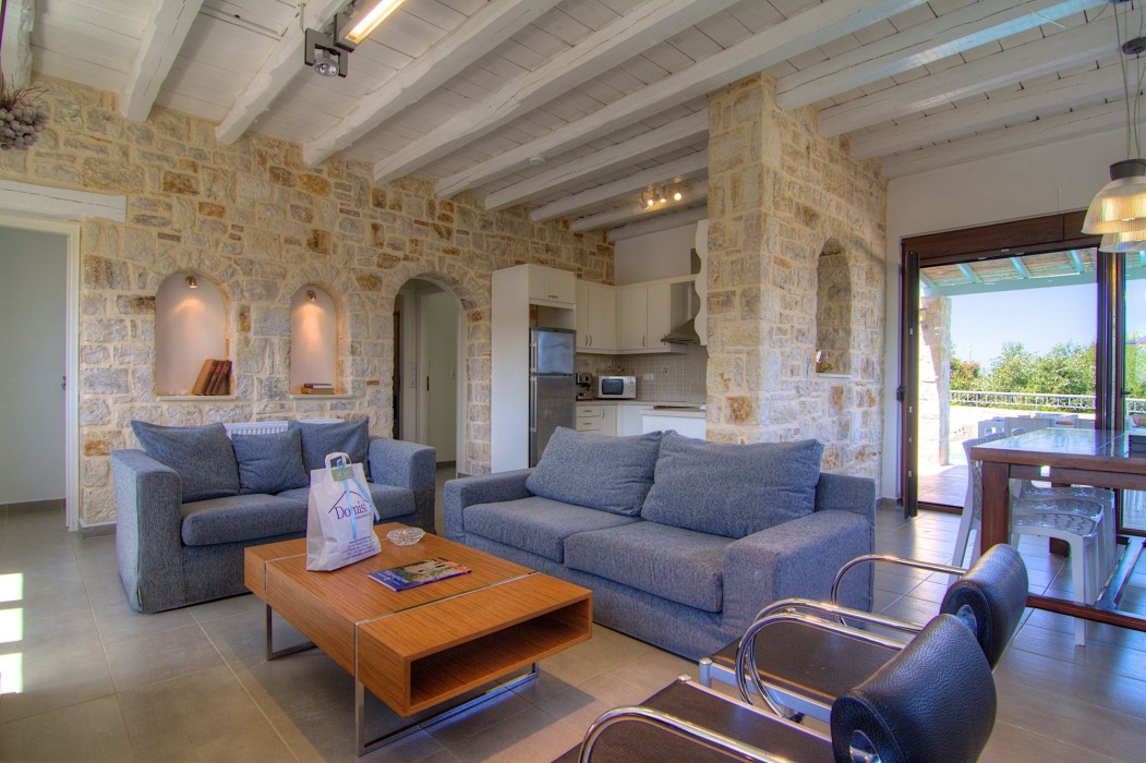 villa ikaros