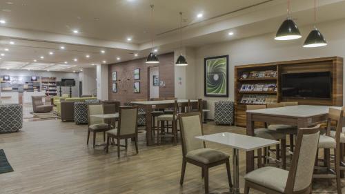 holiday inn express mexico toreo by ihg