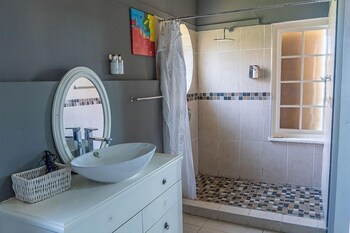 268 on ridge guesthouse