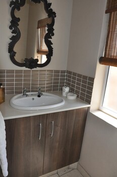 268 on ridge guesthouse