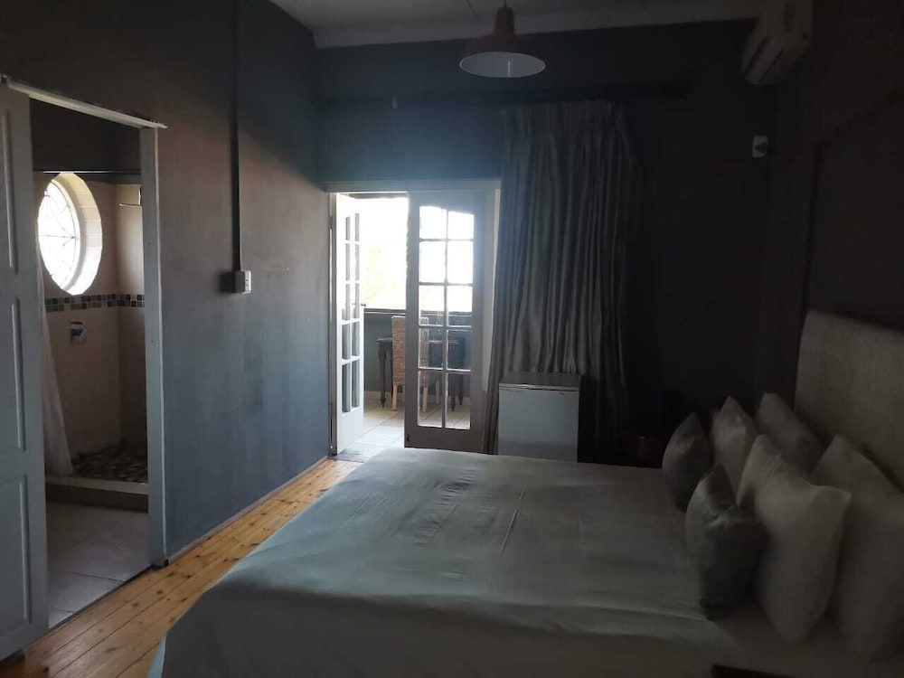 268 on ridge guesthouse