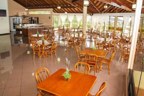 hotel lago dourado