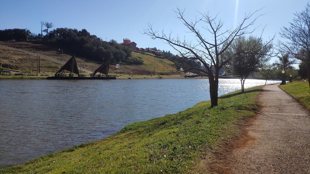 hotel lago dourado